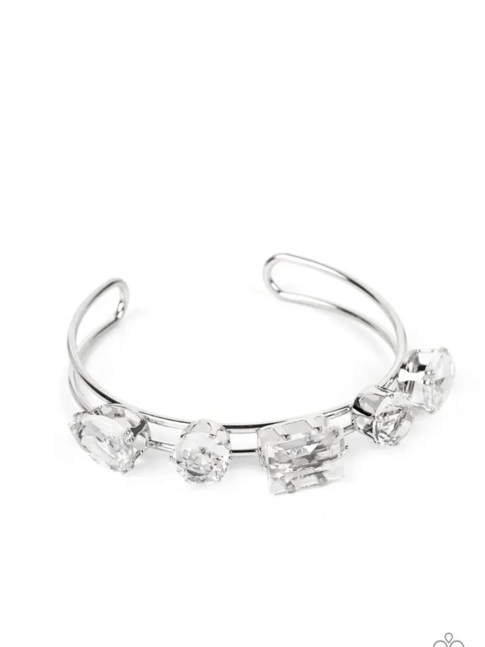 Paparazzi Jewelry Accessories - Uniquely Untapped - White Bracelet - Vintage